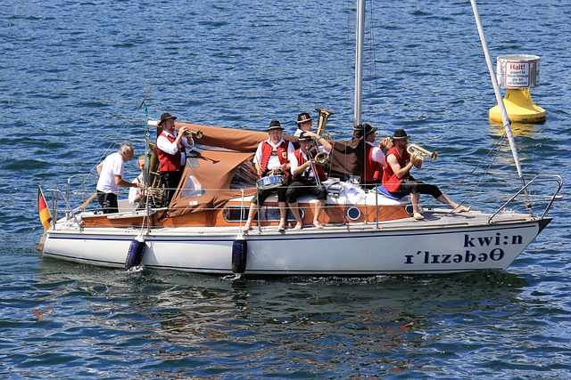 了热烈的社 了热烈的社